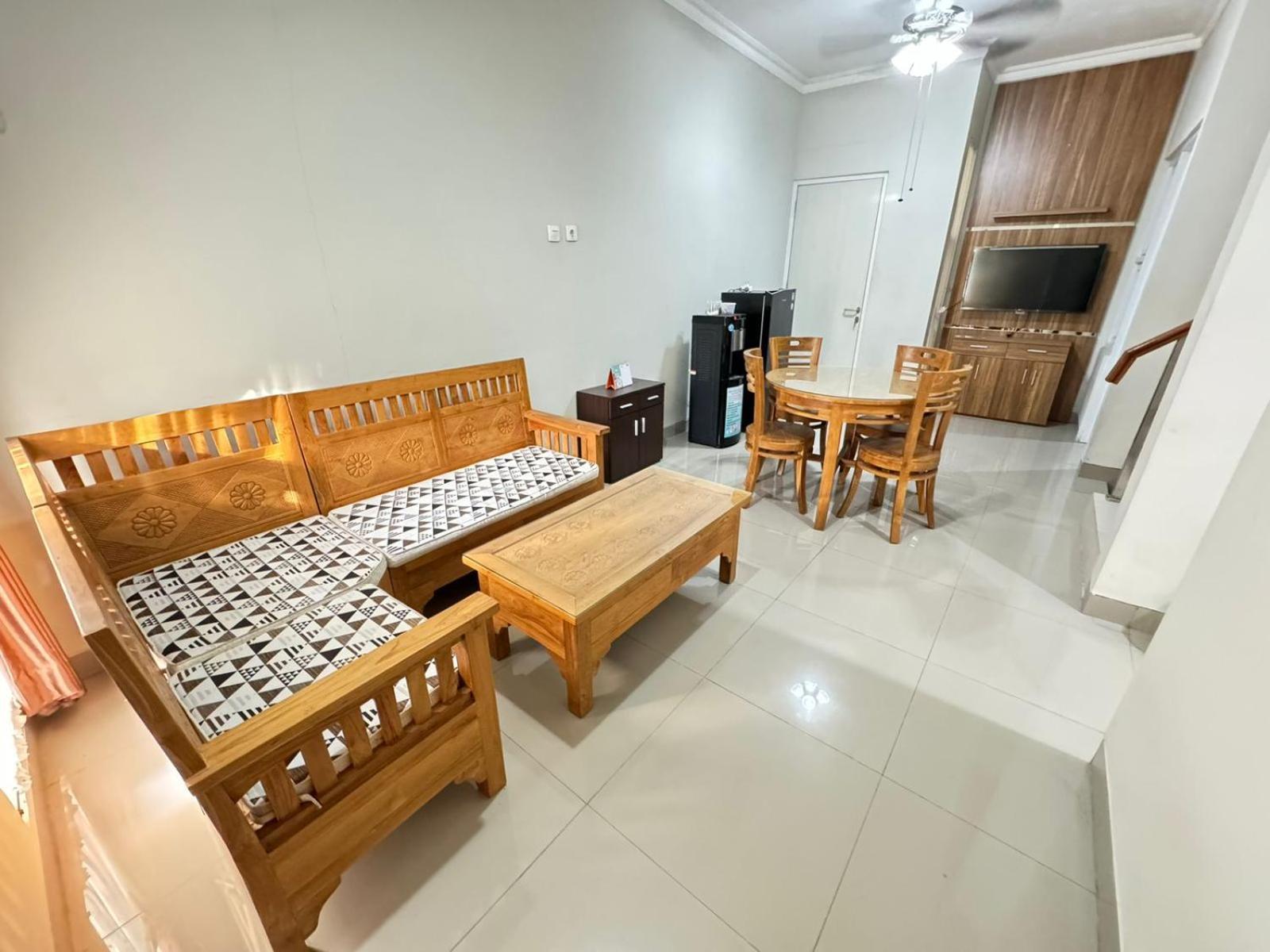 Griya Ngadimulyo Syariah Villa Ngabean ภายนอก รูปภาพ